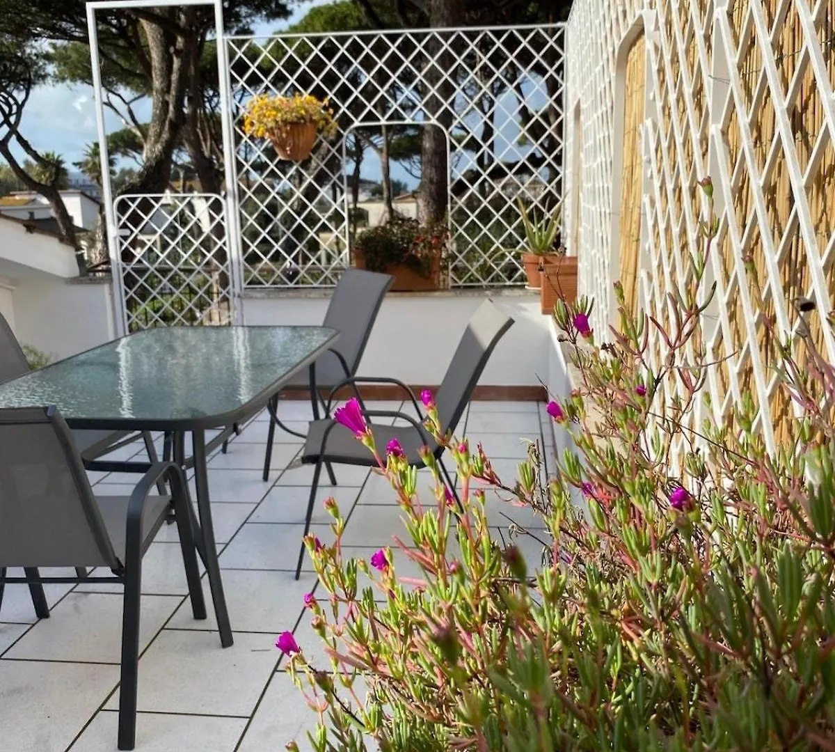 La Mansarda Apartment Fregenae